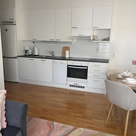 شقة Comfy Home, Moottorisaenky, Kuivausrumpu, Wifi بوري